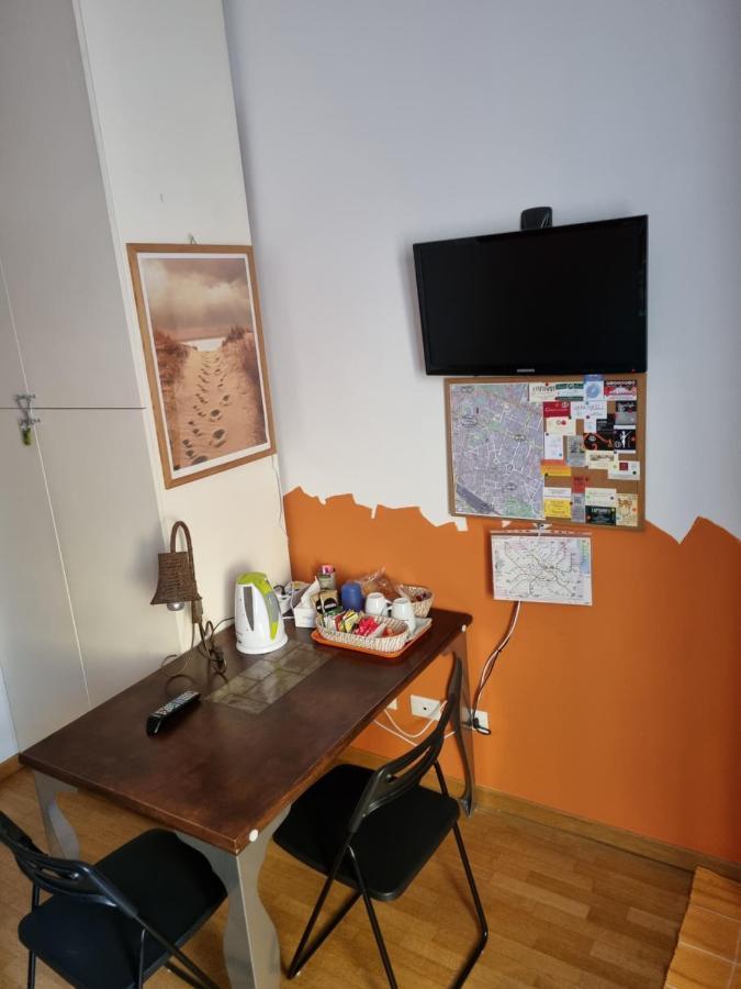 Isolab: Monolocale In Zona Isola Apartment Милано Екстериор снимка